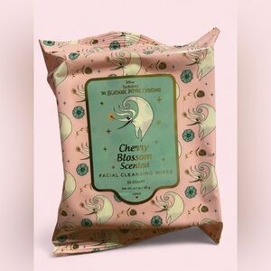 Disney Zero Nightmare Before Xmas Cherry Blossom Scented Facial Cleansing Wipes